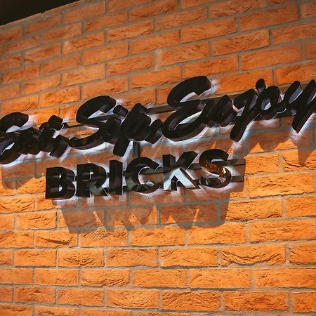 26Bricks Luxury Suites Oradea Eksteriør bilde