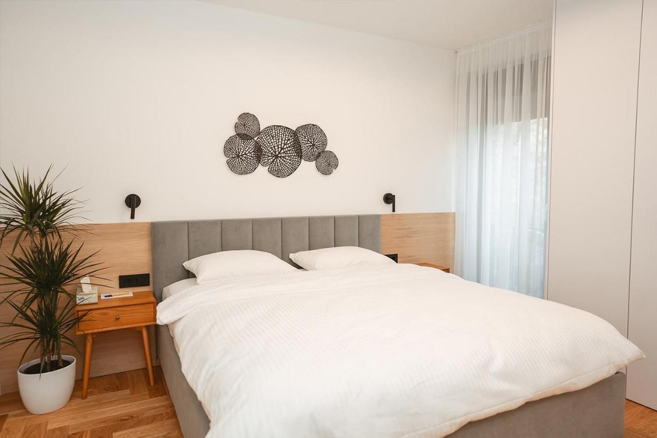 26Bricks Luxury Suites Oradea Eksteriør bilde