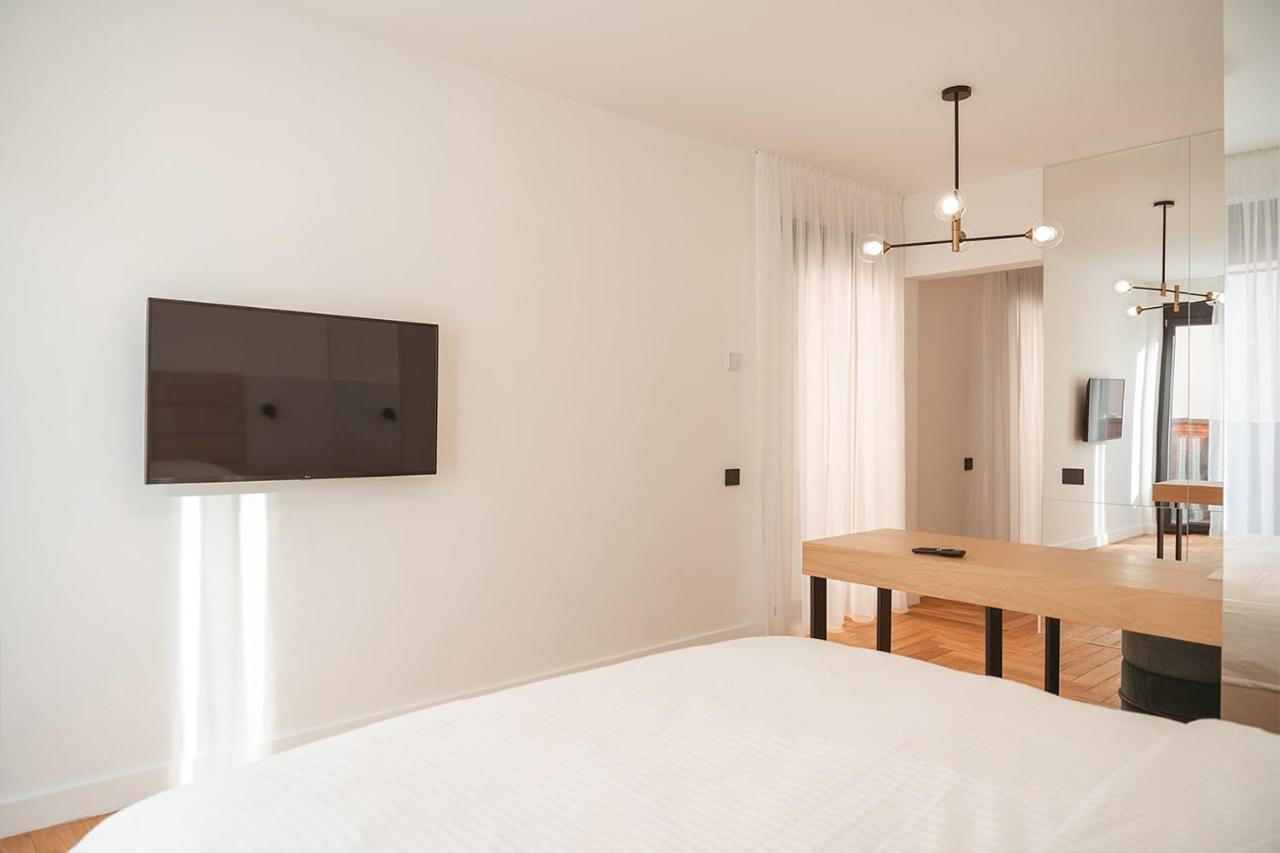 26Bricks Luxury Suites Oradea Eksteriør bilde