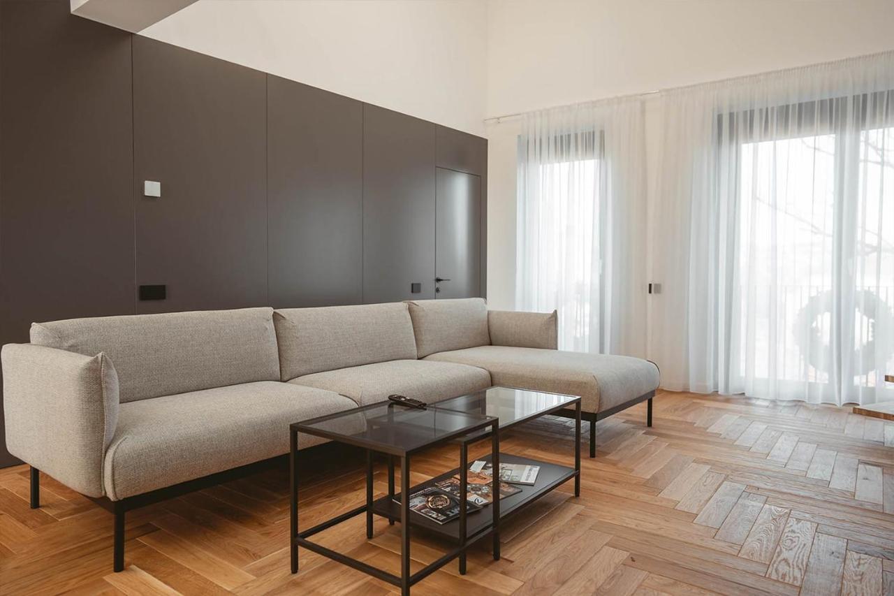 26Bricks Luxury Suites Oradea Eksteriør bilde