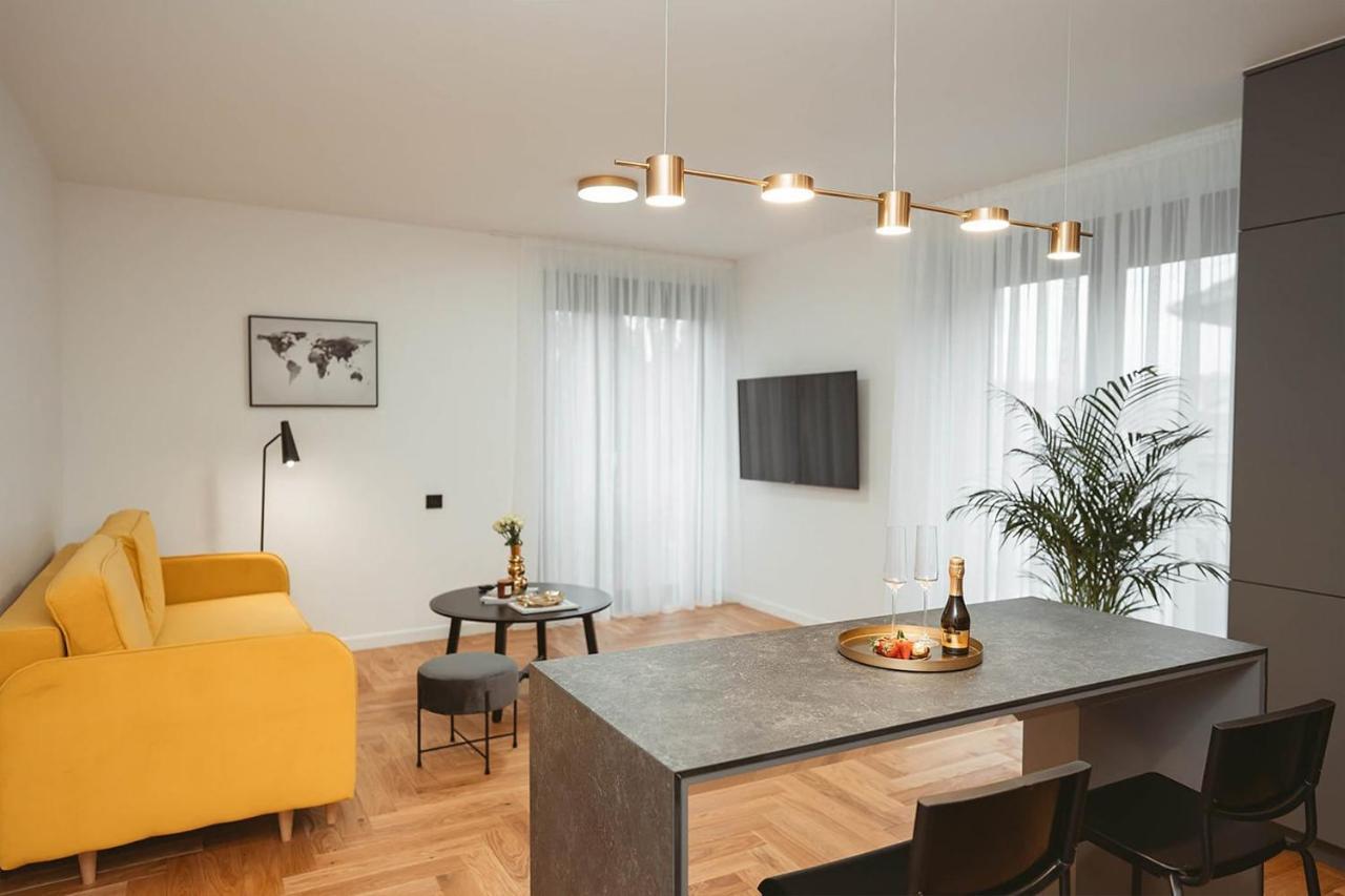 26Bricks Luxury Suites Oradea Eksteriør bilde