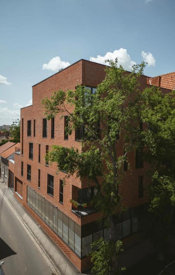26Bricks Luxury Suites Oradea Eksteriør bilde